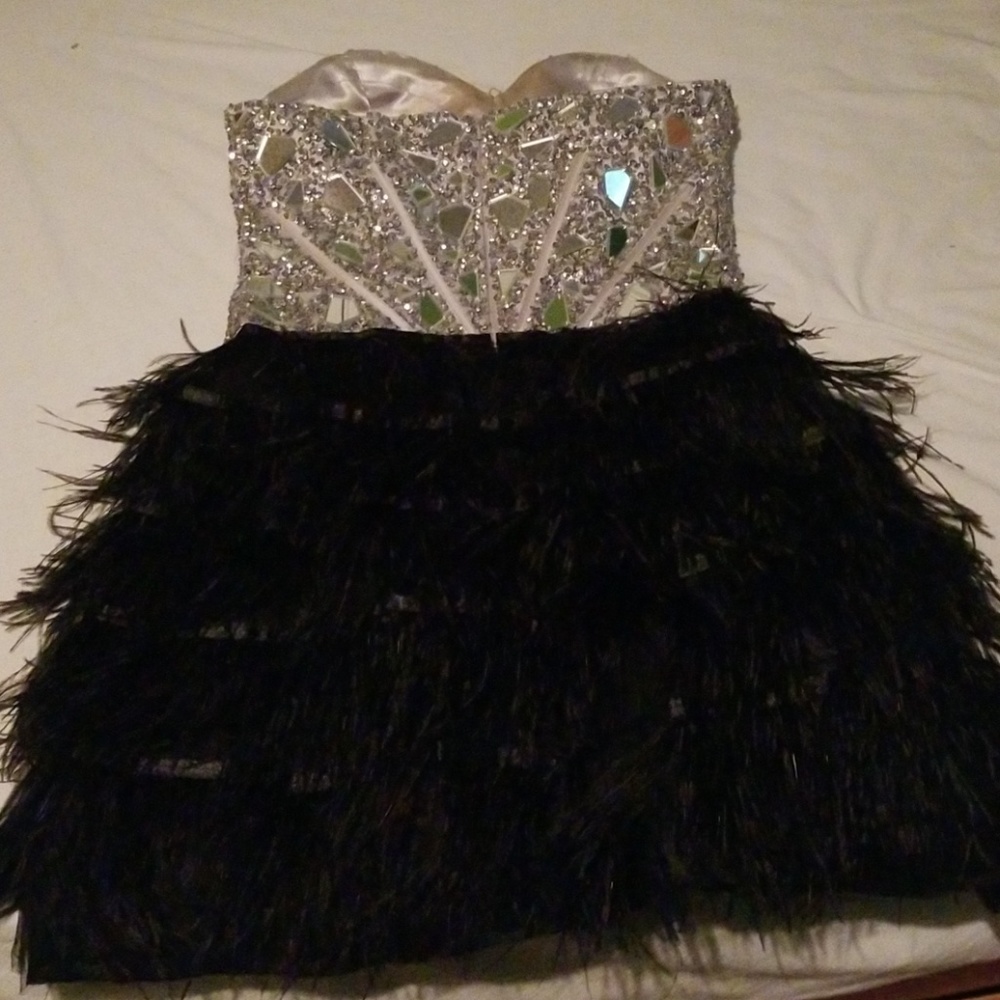 Prom dress. - Picture 5 of 5